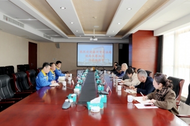 嘉興市司法局黨委委員、副局長(zhǎng)蔡加龍一行蒞臨景興紙業(yè)調(diào)研指導(dǎo)